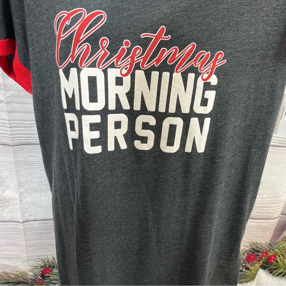 LuLaRoe 2XL Christmas Liv top with TC Christmas leggings - Picture 6 of 15